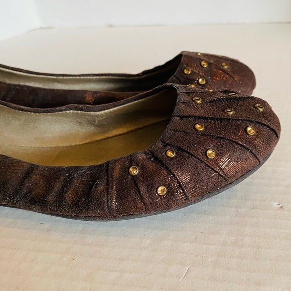 Yellow Box Brown Flats with Gold Accents - Picture 5 of 13